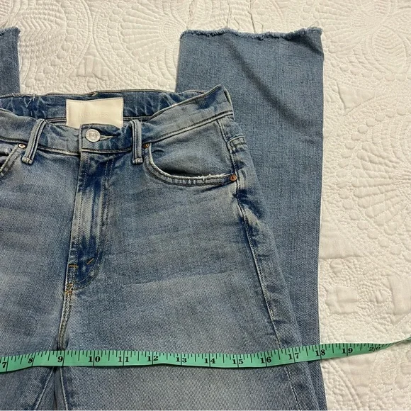 MOTHER Insider Crop Step Fray Denim Jeans High Rise Waist Raw Hem Light Wash 24
